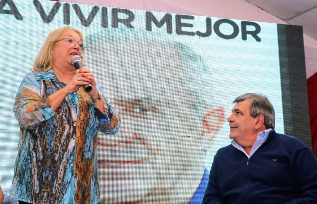 ALICIA AZULA 1024x659